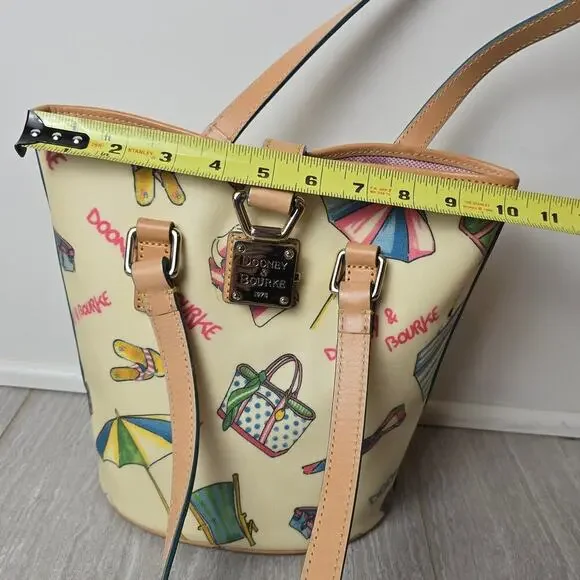 VTG Dooney & Bourke Beach Theme Print Bucket Bag RARE - Picture 9 of 13